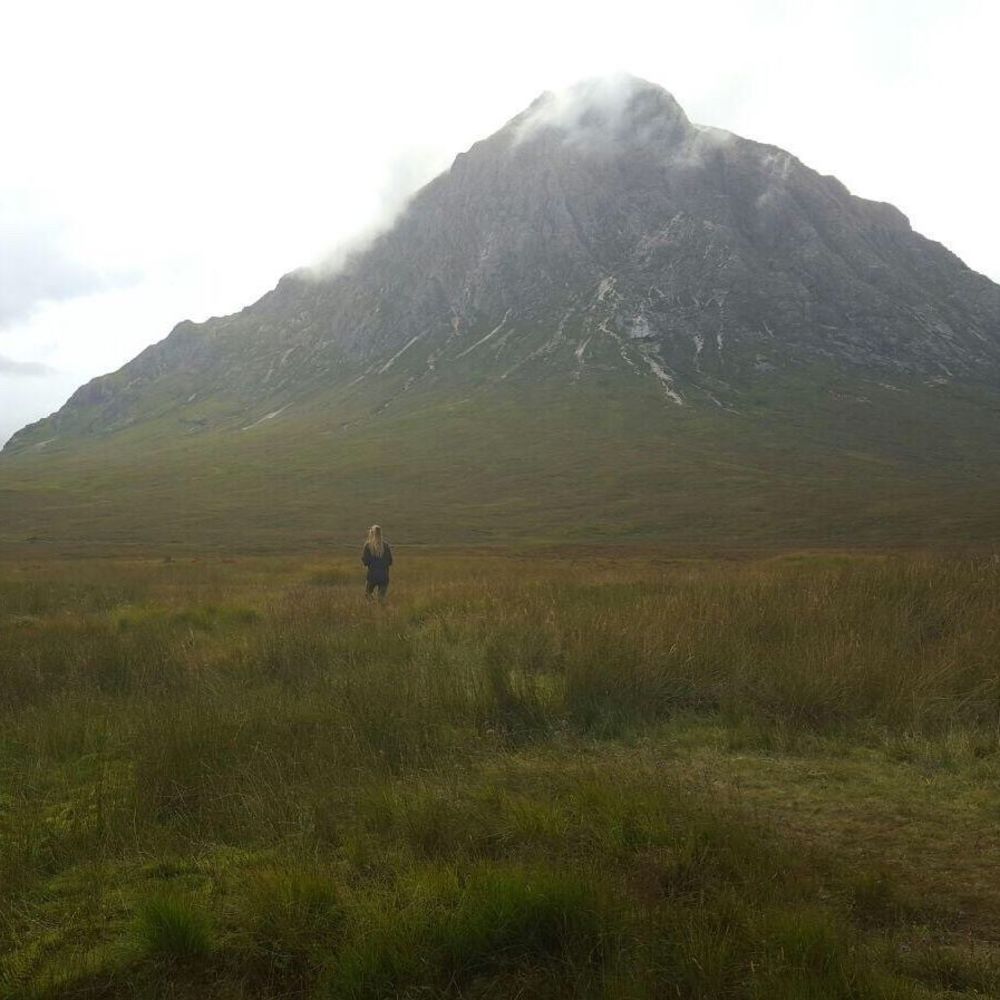 Meet your Posher, Brit